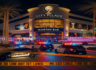 마이애미 쇼핑몰 인근에서 발생한 총격 사건으로 2명 사망, 7명 부상